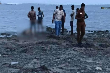 யாழில் கடற்பகுதியில் கிடந்த சடலத்தால் பரபரப்பு ; தீவிரமாகும் விசாரணை