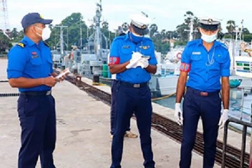 யாழில் ஆபத்தான பொருளுடன் இருவர் கைது