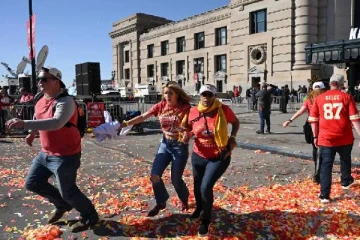 Super Bowl அணிவகுப்பு... துப்பாக்கிச் சூடுக்கு இலக்கான பலர்