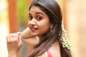 ரசிகரிடம் மன்னிப்பு கேட்ட கீர்த்தி சுரேஷ்.. என்ன காரணம் தெரியுமா?