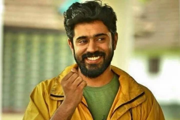 நடிகர் நிவின் பாலியின் சிறு வயது புகைப்படத்தை பார்த்துள்ளீர்களா.. எவ்வளவு சுட்டியாக இருக்கிறார் பாருங்க