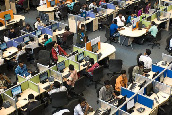 இந்தியாவிற்கு கிடைக்கும் ஐடி வேலைகளை முடக்கும் டிரம்ப்? - கலக்கத்தில் ஊழியர்கள் | Trump To Block Us Companies Outsourcing To India