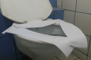 ஏன் கழிவறை இருக்கையில் பேப்பர் பயன்படுத்தக்கூடாது? மீறினால்...