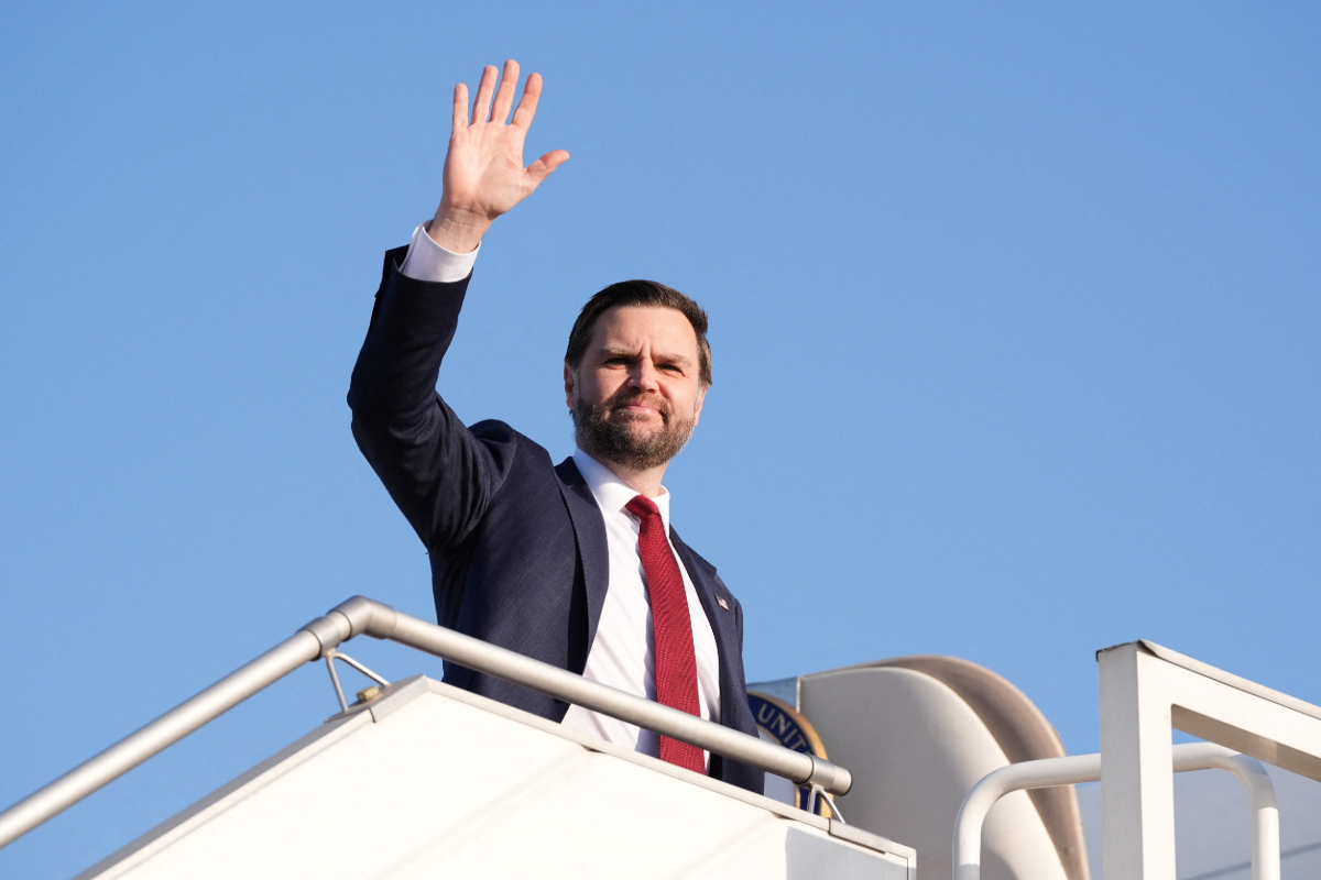 ஈரானிய துறைமுகங்கள் மீதான முற்றுகை நீக்கப்படாது : ட்ரம்ப் அதிரடி அறிவிப்பு | Trump Says Us Will Not Lift Hormuz Blockade