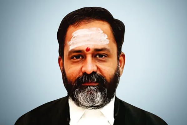 திருப்பரங்குன்றம் தீபத்தூணில் தீபம் ஏற்ற வேண்டும்; மக்களுக்கு அனுமதி இல்லை - நீதிமன்றம் உத்தரவு | Final Judgement On Tirupparankunram Deepam Case திருப்பரங்குன்றம் தீபத்தூணில் தீபம் ஏற்ற வேண்டும்; மக்களுக்கு அனுமதி இல்லை - நீதிமன்றம் உத்தரவு | Final Judgement On Tirupparankunram Deepam Case