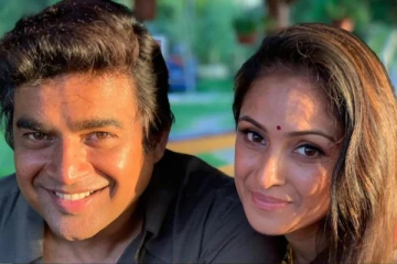 90களில் கனவுக் கன்னி சிமரனா இது? துளியும் மேக்கப் போடாமல் எப்படி இருக்கிறார் தெரியுமா? தீயாய் பரவும் வயதான புகைப்படம்