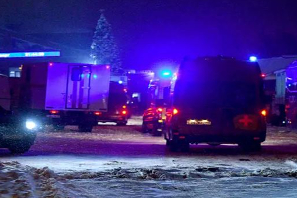 நிலக்கரி சுரங்கத்தில் திடீர் தீ விபத்து - 14 பேர் உயிரிழப்பு | Fuel Industry Fire 14 Death In Russia