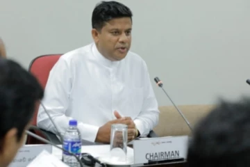 கோபா குழுவின் தலைவர் ராஜினாமா