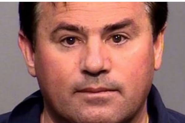 9 வயது சிறுமி உட்பட 20 மனைவிகள் - பிடிபட்ட பாலியல் சாமியார்! | Samuel Preacher Arrested In America