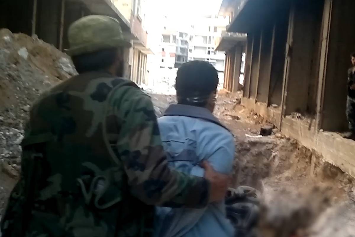 பொதுமக்களில் 288 பேர் கொத்தாகப் படுகொலை... தலைமறைவாகியிருந்த முக்கிய அதிகாரி கைது | Tadamon Massacre Leader Arrest