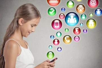 16 வயதிற்குட்பட்ட சிறுவர்கள் சமூக ஊடகங்களை பயன்படுத்த தடை