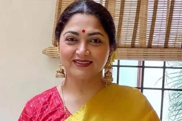 நடிகை குஷ்பு தனது 20 வயதில் எப்படியிருப்பார்னு தெரியுமா? வைரலாகும் ஒற்றை புகைப்படம்