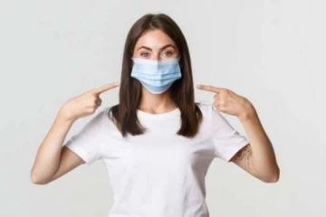 இப்படி முகக்கவசத்தை அணிந்தால் கொரோனா வராதாம்!