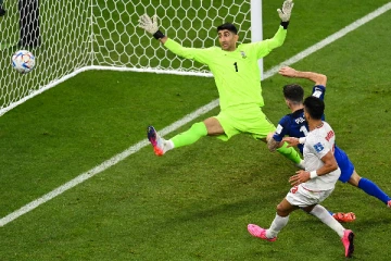 கத்தார் உலகக்கோப்பையில் பிரித்தானிய அணிகளுக்கு கிலி கொடுத்த அமெரிக்கா! round of 16 சுற்றுக்கு முன்னேற்றம்