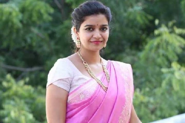 கணவரை விவாகரத்து செய்கிறீர்களா, பத்திரிக்கையாளர் கேட்ட கேள்வி- நடிகை ஸ்வாதி சொன்ன பதில்