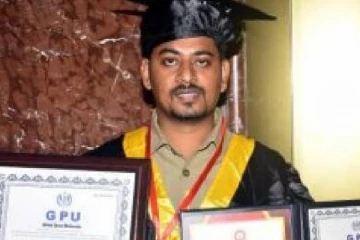 லட்சக்கணக்கில் மரங்களை நட்ட ஆட்டோ டிரைவருக்கு டாக்டர் பட்டம்