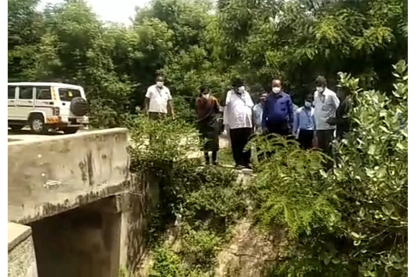 வேலூர் மோர்தானா அணையின் கால்வாயை சட்டவிரோதமாக உடைத்தவர்கள் மீது நடவடிக்கை | Officials Inspect Dam In Vellore வேலூர் மோர்தானா அணையின் கால்வாயை சட்டவிரோதமாக உடைத்தவர்கள் மீது நடவடிக்கை | Officials Inspect Dam In Vellore