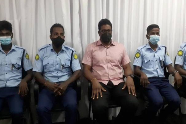 யாழில் நாளை முதல் களத்தில் புதிய படையணி! மேயர் அதிரடி நடவடிக்கை | A New Brigade In The Field From Tomorrow In Jaffna
