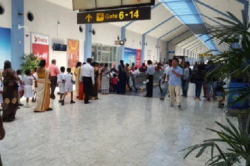 ஆறரை இலட்சம் இலங்கையர்கள் நாட்டை விட்டு வெளியேற முடிவு! செய்திகளின் தொகுப்பு