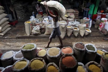 அத்தியாவசிய பொருட்களின் விலையும் அதிகரித்துள்ளது!