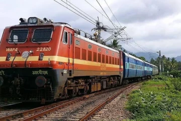 பணிப்புறக்கணிப்பினால் 36 ரயில் சேவைகள் இரத்து