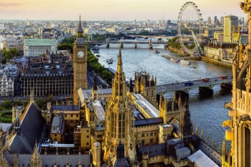 இங்கிலாந்தில் பிரித்தானியர்களை விட சிறந்து விளங்கும் இந்தியர்கள்!