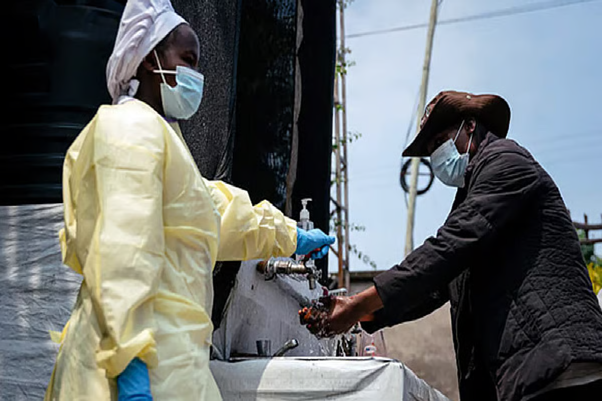 காங்கோவில் தீவிரமடையும் எபோலா வைரஸ் பரவல்; 1,033 பேர் பலி | Ebola Outbreak Worsens In Congo 1 033 Dead காங்கோவில் தீவிரமடையும் எபோலா வைரஸ் பரவல்; 1,033 பேர் பலி | Ebola Outbreak Worsens In Congo 1 033 Dead