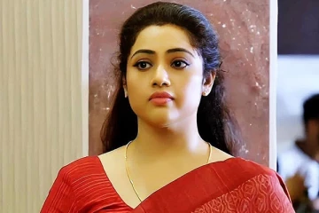 "ரோட்டில் நின்று உடை மாற்றிய நடிகை மீனா ".. உண்மையை உடைத்த பிரபல நடிகர்