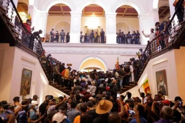 இலங்கையில் ஜனாதிபதி மாளிகையின் இரகசிய அறையில் மீட்கப்பட்ட கட்டுக்கட்டாக பணம்