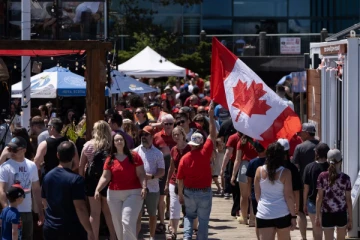 கனடாவில் சனத்தொகை வளர்ச்சி குறித்து வெளியான தகவல்