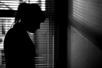 யாழில் இரு பெண்கள் உட்பட 6 பேர் அதிரடியாக கைது