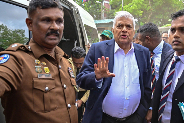 நீதிமன்றத்திற்கு வந்த முன்னாள் ஜனாதிபதி | Former President Ranil Arrives In Court