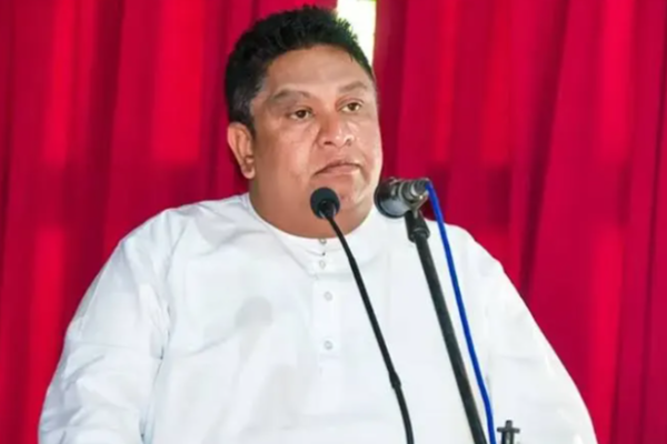 பின் கதவு வழியாக தப்பித்து ஓடிய கோட்டாபய : சாமர சம்பத் பகிரங்கம் | Ex President Gotabaya Escaped Through Back Door பின் கதவு வழியாக தப்பித்து ஓடிய கோட்டாபய : சாமர சம்பத் பகிரங்கம் | Ex President Gotabaya Escaped Through Back Door