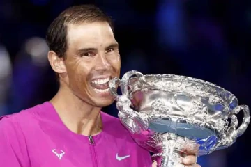 டென்னிஸ் வரலாற்றில் 21 கிராண்ட் ஸ்லாம் வென்று ரஃபேல் நடால் உலக சாதனை!