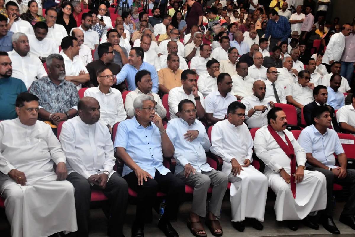 கம்மன்பிலவின் நூல் வெளியீட்டு விழாவில் திடீரென வெளியேறிய சஜித்: கசிந்துள்ள விபரங்கள்! | Gammanpila Book Opposition Leader