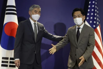 'இத்தோடு நிறுத்திக்கொள்ளுங்கள்!' வடகொரியாவை பேச்சுவார்த்தைக்கு அழைக்கும் அமெரிக்கா