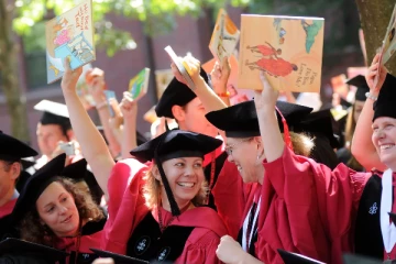 உலகிலேயே அதிக கல்வி அறிவு உள்ள நாடு; முதலிடத்தில் இருப்பது எது தெரியுமா?