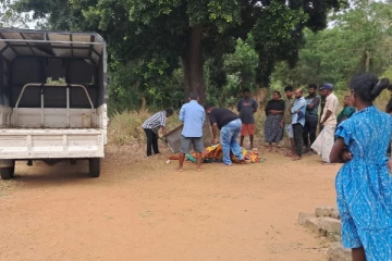 தமிழர் பகுதியை உலுக்கிய சம்பவம் ; இரு மகள்களுடன் இளம் தாய் செய்த விபரீத செயலால் பரபரப்பு