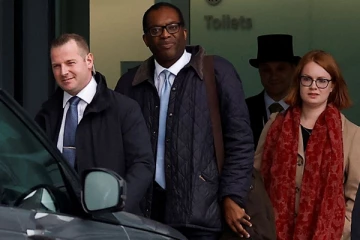 பிரித்தானிய நிதி அமைச்சர் பதவிநீக்கம்: பிரித்தானிய அரசியலில் அதிரடி திருப்பம்.