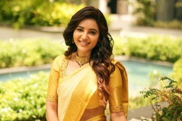 நடிகை அதுல்யா ரவி சேலையில் அழகிய போட்டோஷூட்