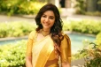 நடிகை அதுல்யா ரவி சேலையில் அழகிய போட்டோஷூட்