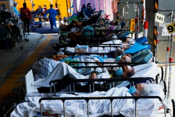 அலறவிடும் கொரோனா - 10 லட்சம் பேர் பலியாகலாம் - பகீர் எச்சரிக்கை!