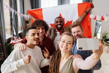 கனடாவில் 1 மில்லியன் வேலை வாய்ப்புகள்: புலம்பெயர்ந்தோருக்கு முன்னுரிமை