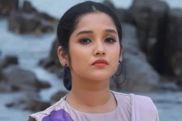 மார்டன் உடையில் ரசிகர்களை கவர்ந்த அனிகா.. இணையத்தில் செம வைரல்