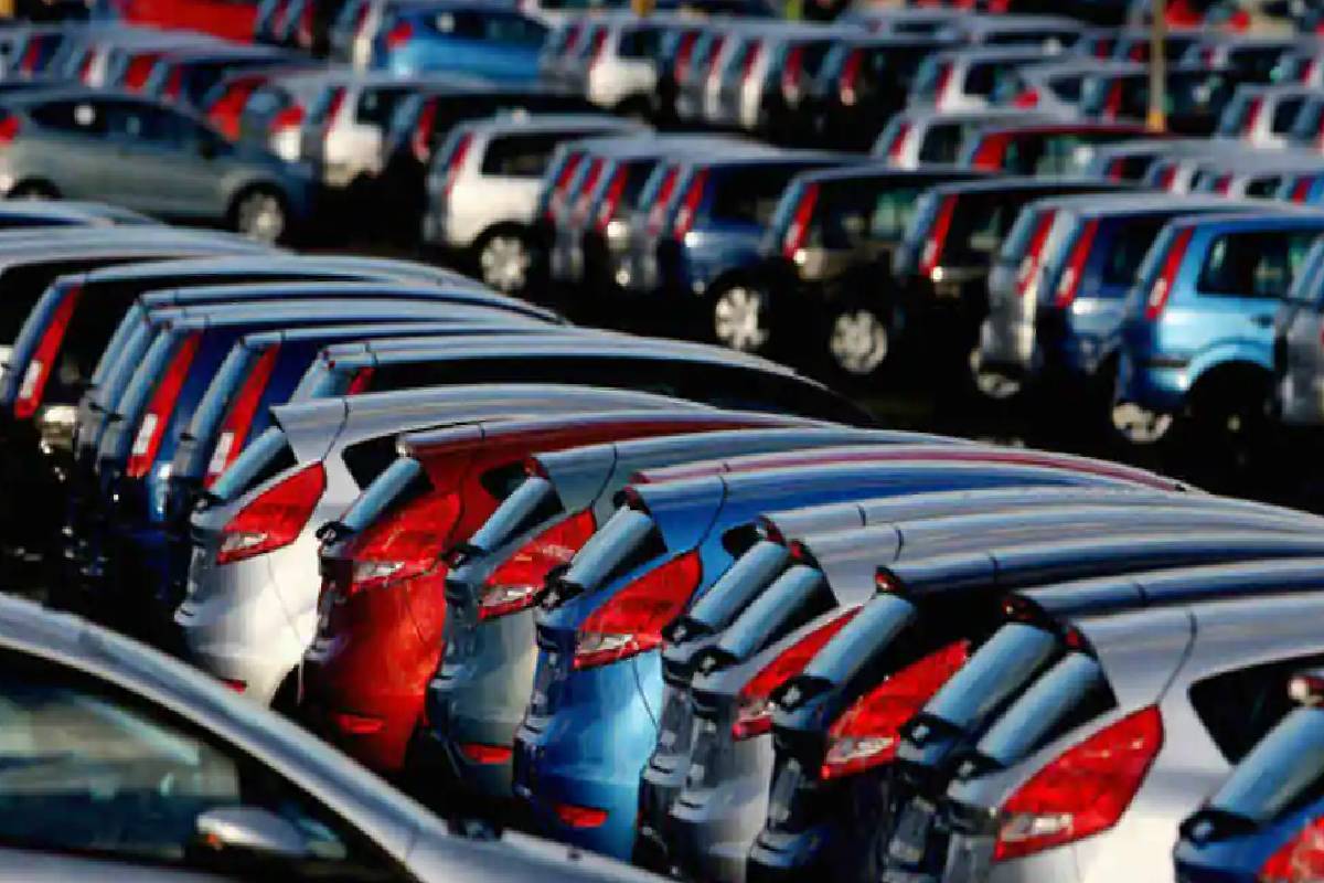 மேலதிக வரி விதிப்புக்கு மத்தியிலும் குறையாத வாகன இறக்குமதி | Vehicle Imports Remain Unchanged L Tax Imposition