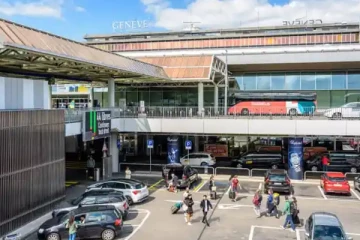 சுற்றுலா சென்றவர்கள் நாடு திரும்புவதால் சுவிட்சர்லாந்தில் உருவாகியுள்ள பிரச்சினை