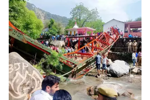 jammu-footbridge-collapse-one-killed-and-80-injure jammu-footbridge-collapse-one-killed-and-80-injure