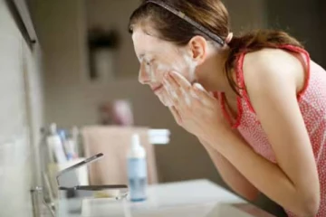 ஒன்லைனில் விற்கப்படும் சருமத்தை அழகாக்கும் கிரீம்களை பயன்படுத்துபவரா நீங்கள்?