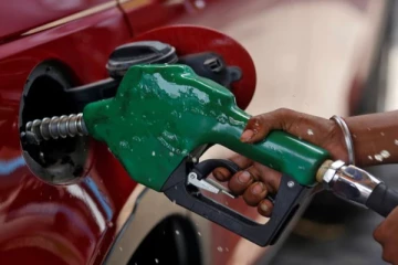 பெட்ரோல்-டீசல் விலை உயர்கிறது- லிட்டருக்கு ரூ.6 வரை அதிகரிக்க வாய்ப்பு