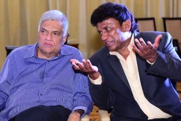 இந்திய கடன் உதவியால்தான் மீண்டது இலங்கை : ரணிலுக்கு மனோ பதிலடி